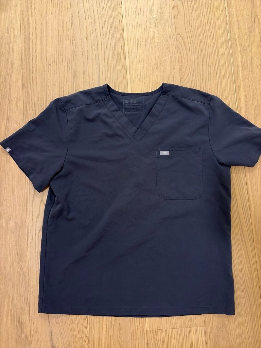 FIGS Technical Collection V-Neck Scrub Top, Men's XL, Charcoal Gray, Medical